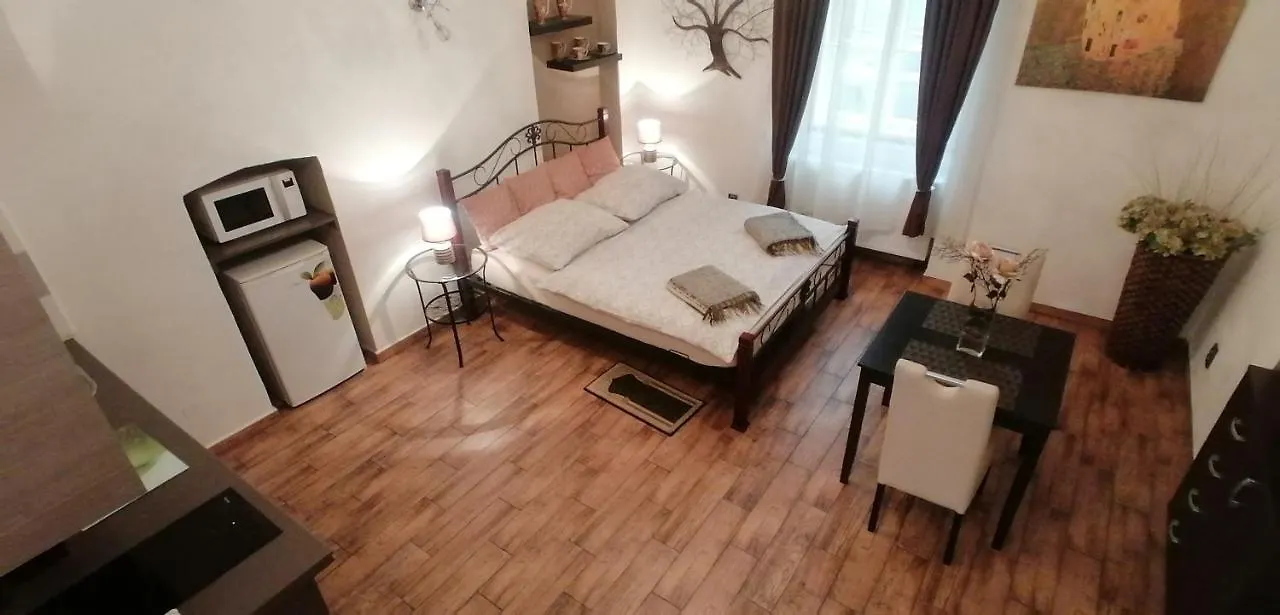 Apartment Jakubska 676 Prague Чехия