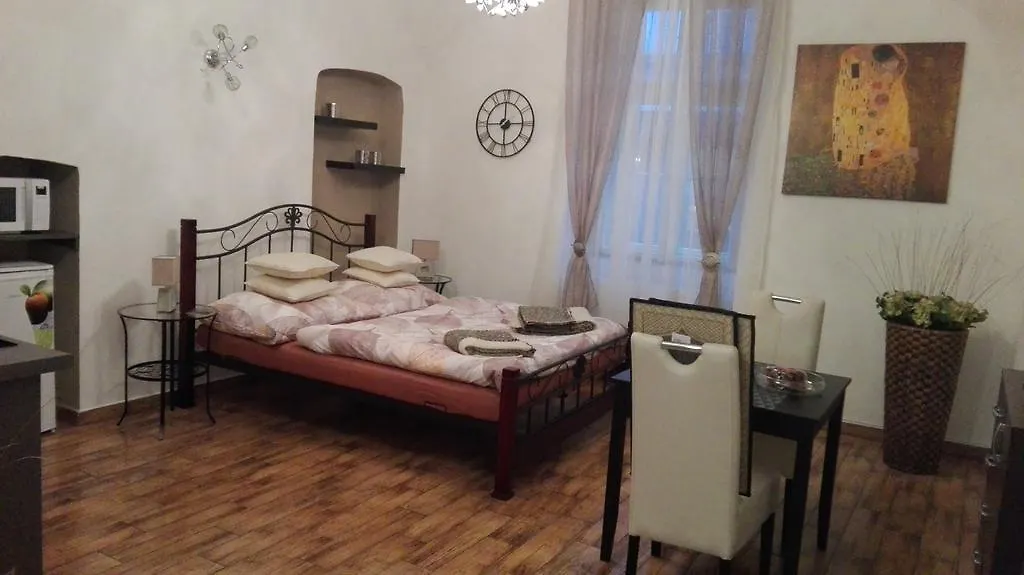 Apartment Jakubska 676 Praga 0*,