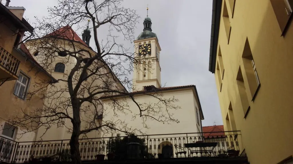 Apartment Jakubska 676 Prague 0*,